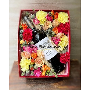 MD44 母親節康乃馨 紅酒花盒 MD44 母親節康乃馨 紅酒花盒